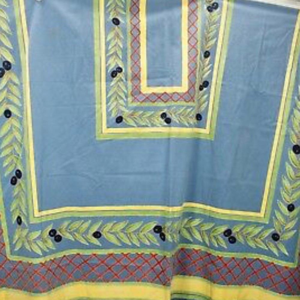 NWOT Williams Sonoma  70x108 olive print tblclth